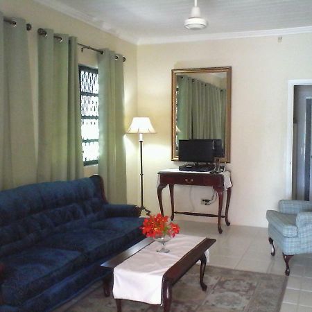 Gillys Dream Apartment Nassau Ngoại thất bức ảnh